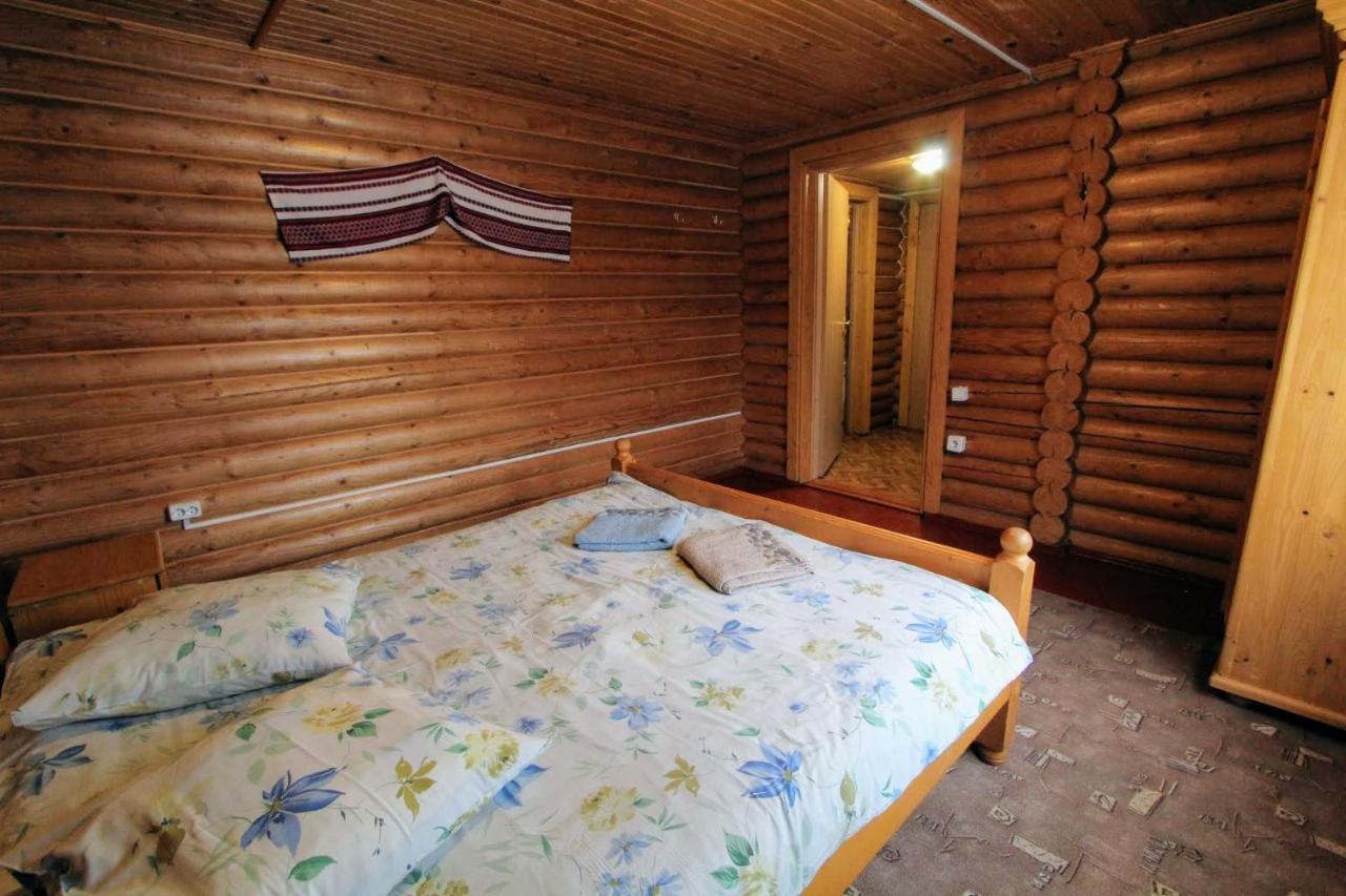 Мала Одеса Hotel Yablunytsya Exterior photo