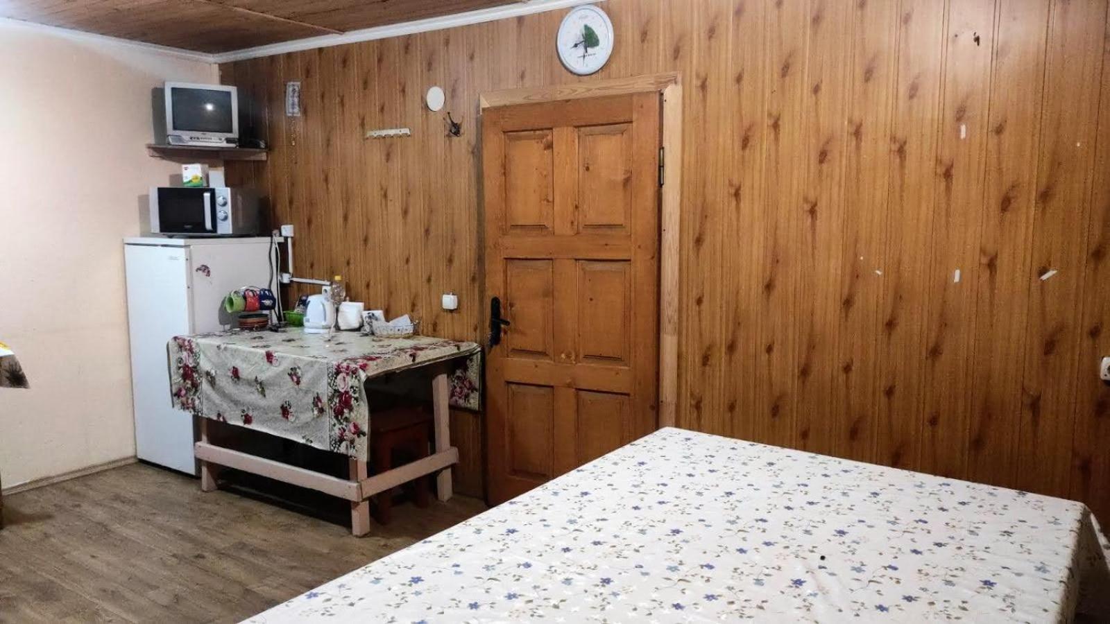 Мала Одеса Hotel Yablunytsya Room photo